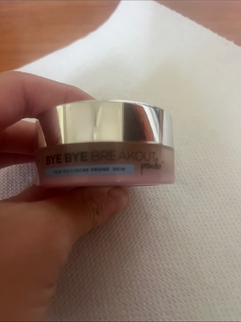 IT COSMETICS Bye Bye Breakout Powder - Blemish Minimizing Finishing Veil